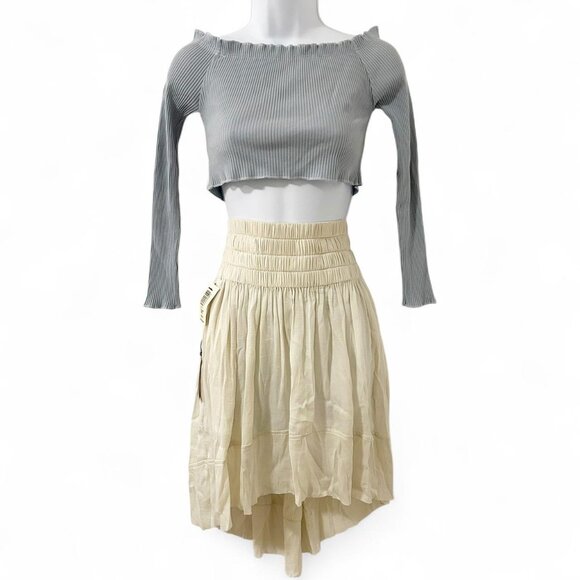 Women’s Off the shoulder cropped top Size Medium - Picture 4 of 6